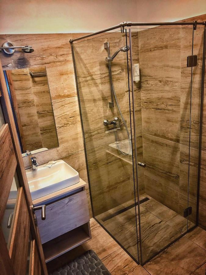 Moment Apartments Солнок Екстериор снимка